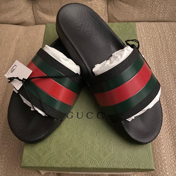 New authentic kids Gucci rubber slides - Picture 5 of 12